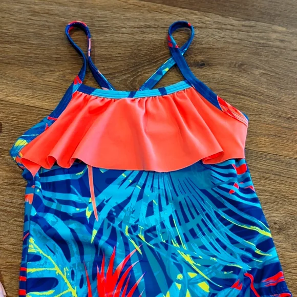 Toddler girls 3T swimsuits - Picture 2 of 6